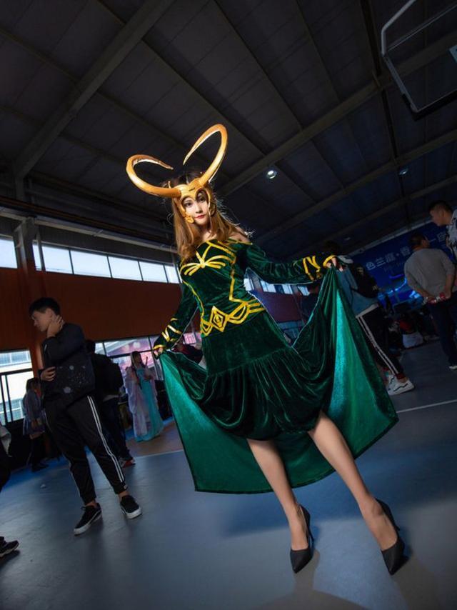 Loki women's cosplay